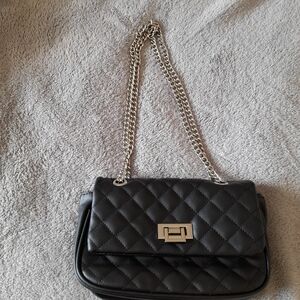 🦚3/$15🦚Small Black Quilted Purse